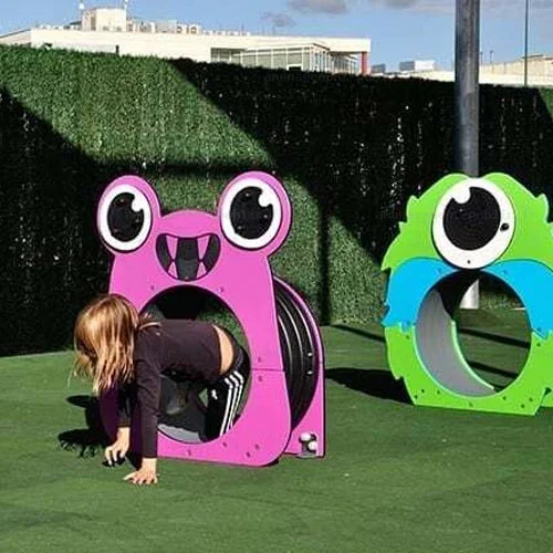 Tunnel pour aires de jeux sur le thème des monstres