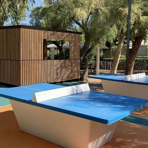 Table de ping-pong personnalisable pour aménagement public extérieur